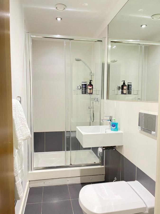 Wharf Inn Premier Apartment Central Manchester - Free Private Parking מראה חיצוני תמונה